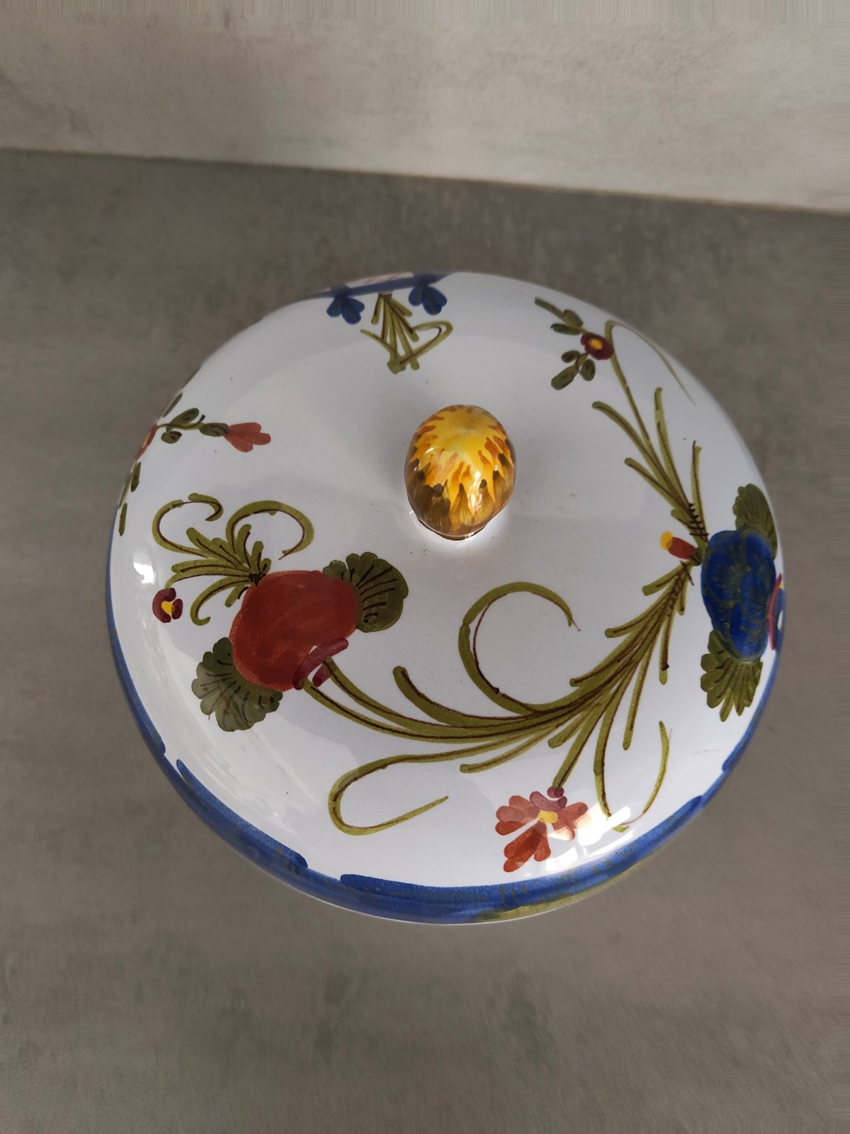 Vintage Italian Hand-Painted Majolica Ceramic Set – Faenza Style Decorative Collection — photo 14