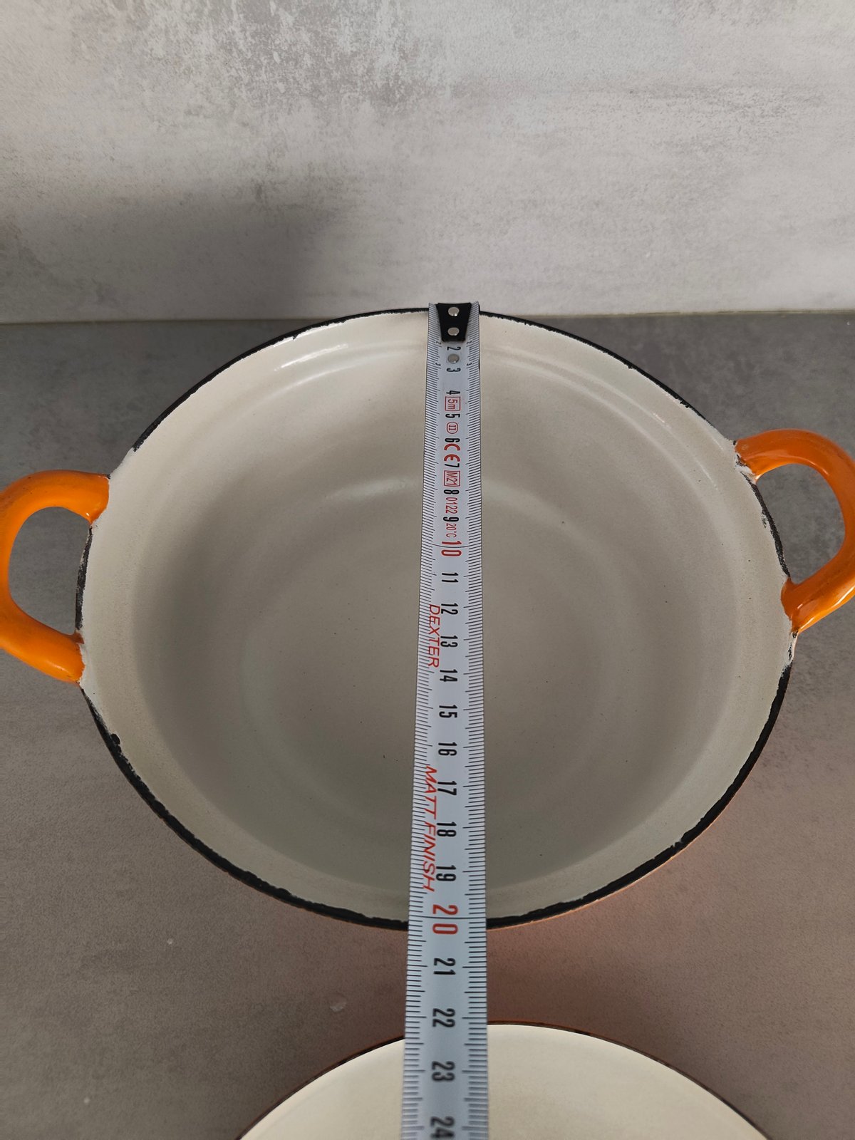 Vintage Le Creuset Cast Iron Casserole Dish – Model 20 – Made in France (1960–1970) — photo 6