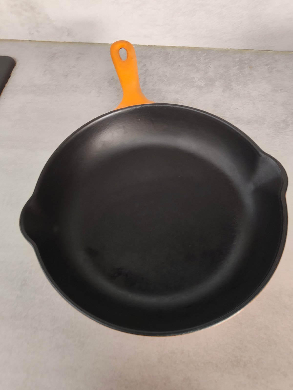 Vintage Le Creuset Cast Iron Skillet (23 cm) — photo 4