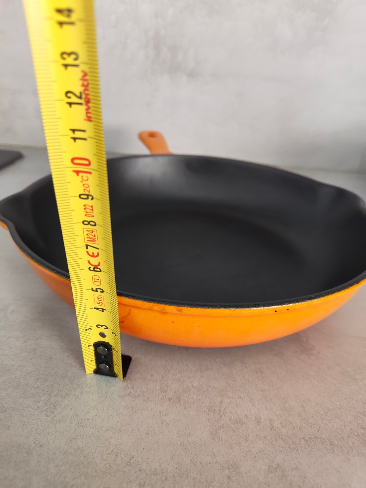 Vintage Le Creuset Cast Iron Skillet (23 cm) — photo 8