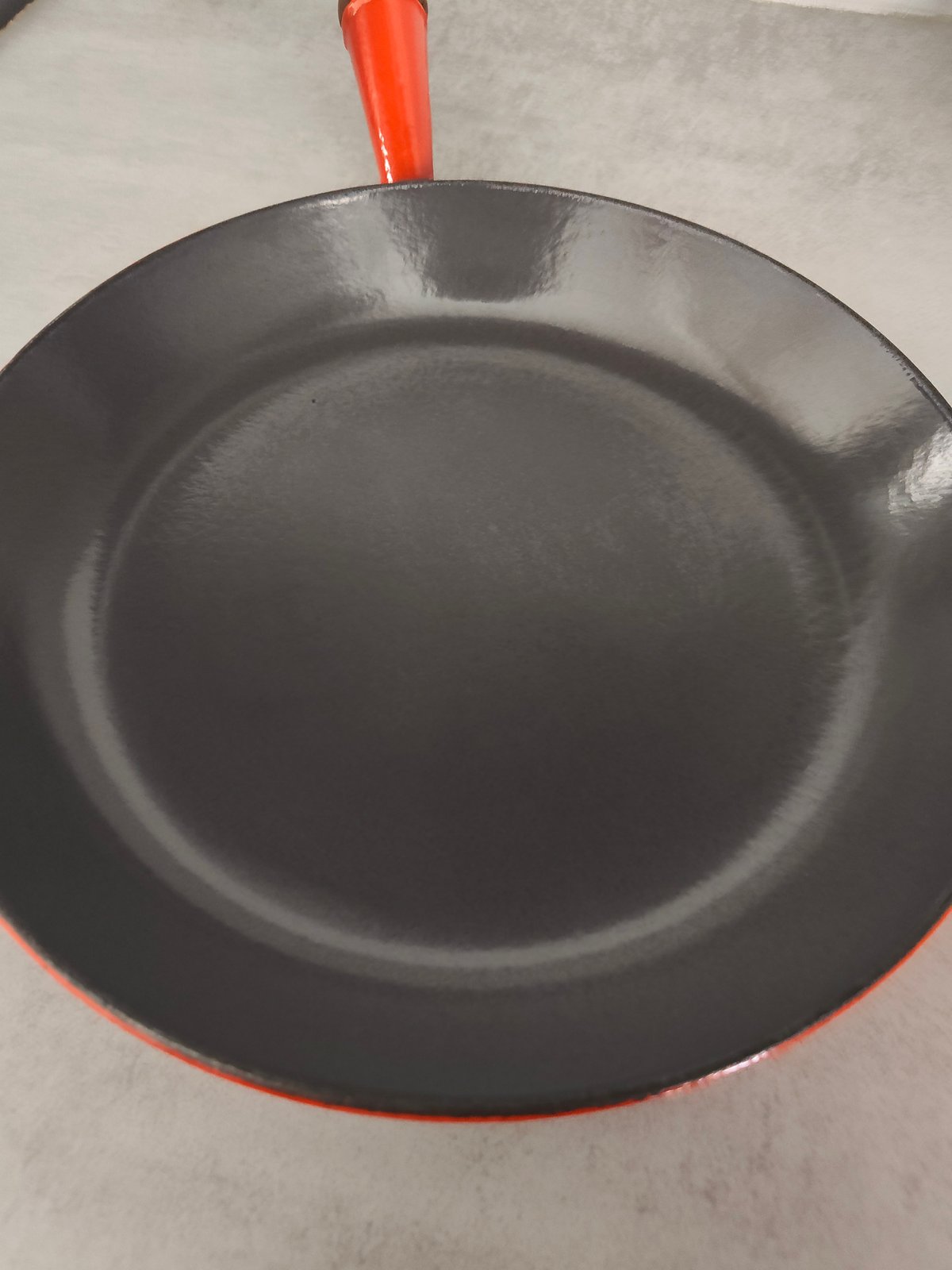 Vintage Le Creuset Cast Iron Skillet / Frying Pan – Flame Red – Wooden Handle – Made in France — photo 8