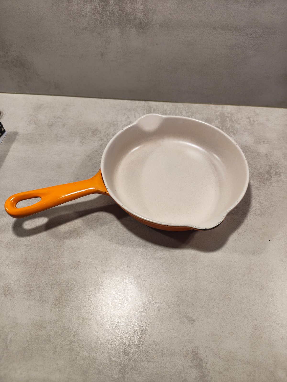 Vintage Le Creuset Cast Iron Skillet / Small Saucepan No.16 – Made in France (1960–1970) — photo 3