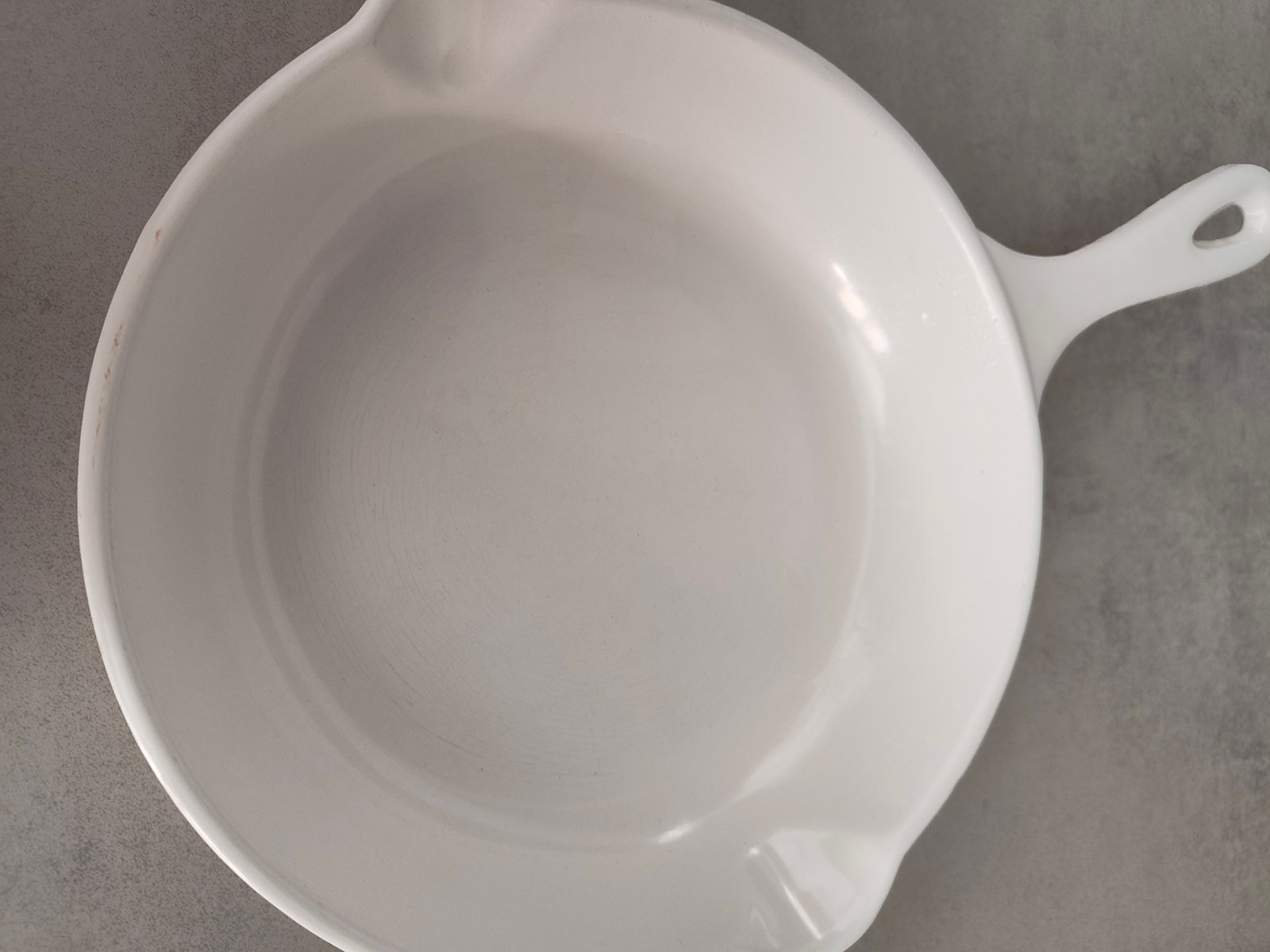 Vintage Le Creuset Cast Iron Skillet – White Enamel – Size 20 — photo 4
