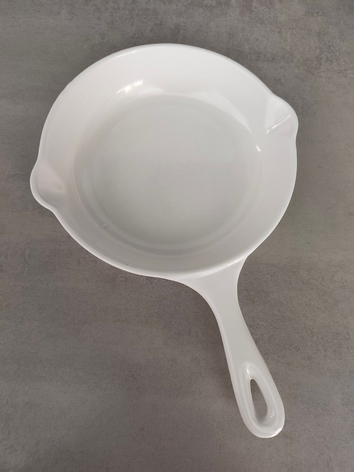 Vintage Le Creuset Cast Iron Skillet – White Enamel – Size 20 — photo 8