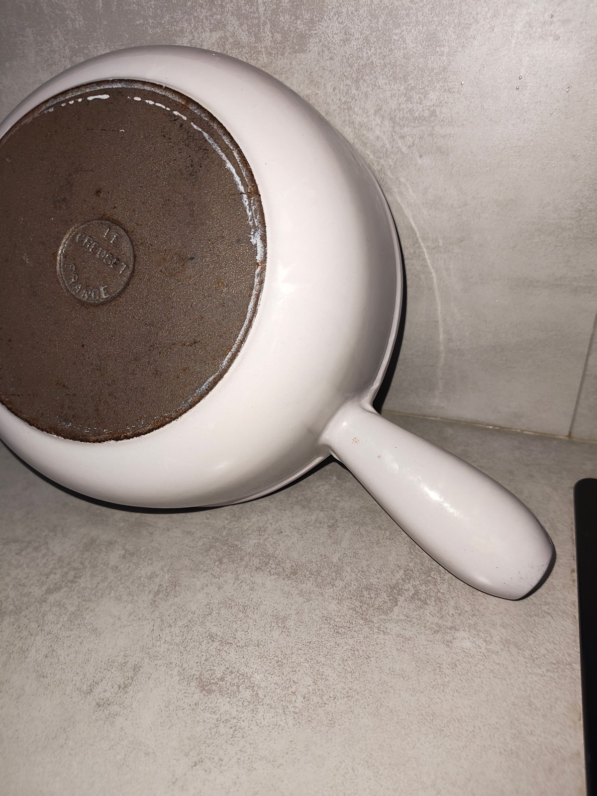 Vintage Le Creuset Enamel Saucepan – Rare Floral Daisy Pattern – French Cast Iron – 1970s Retro Kitchen — photo 18