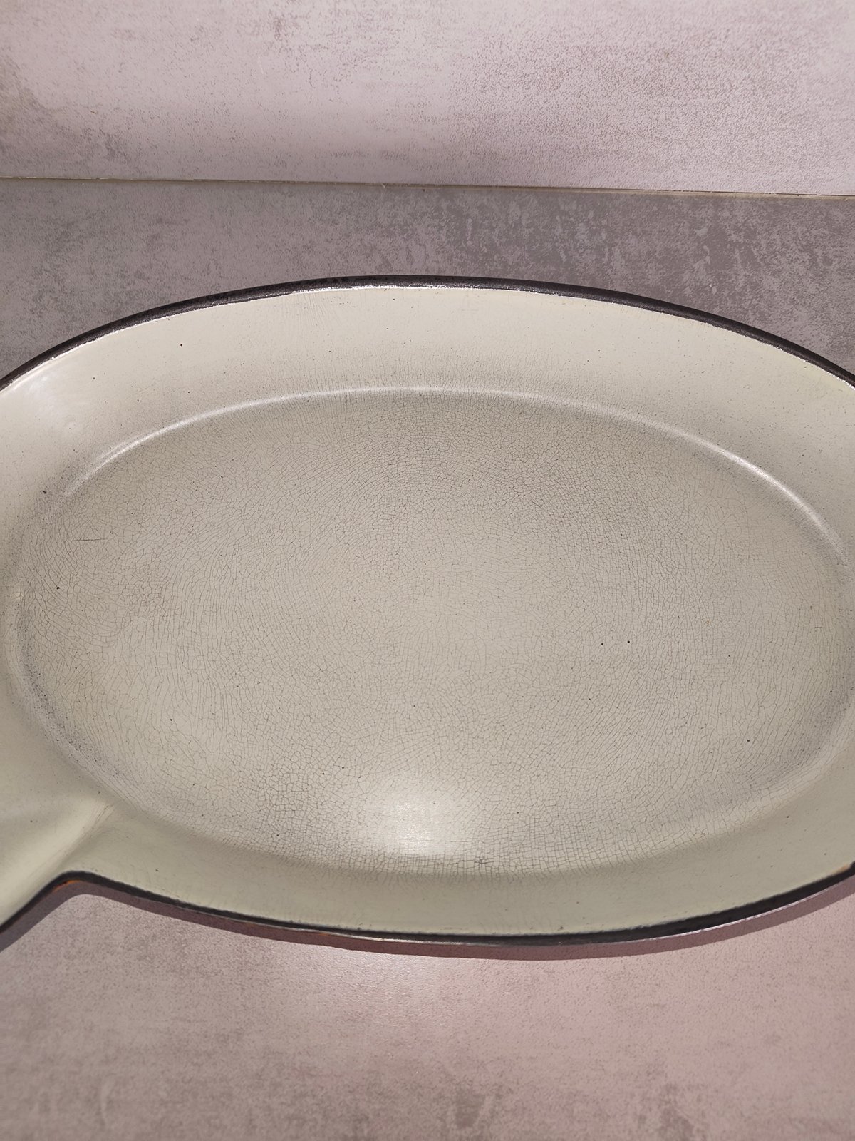 Vintage Le Creuset Oval Cast Iron Dish – Orange – Made in France – Rare Piece — photo 3