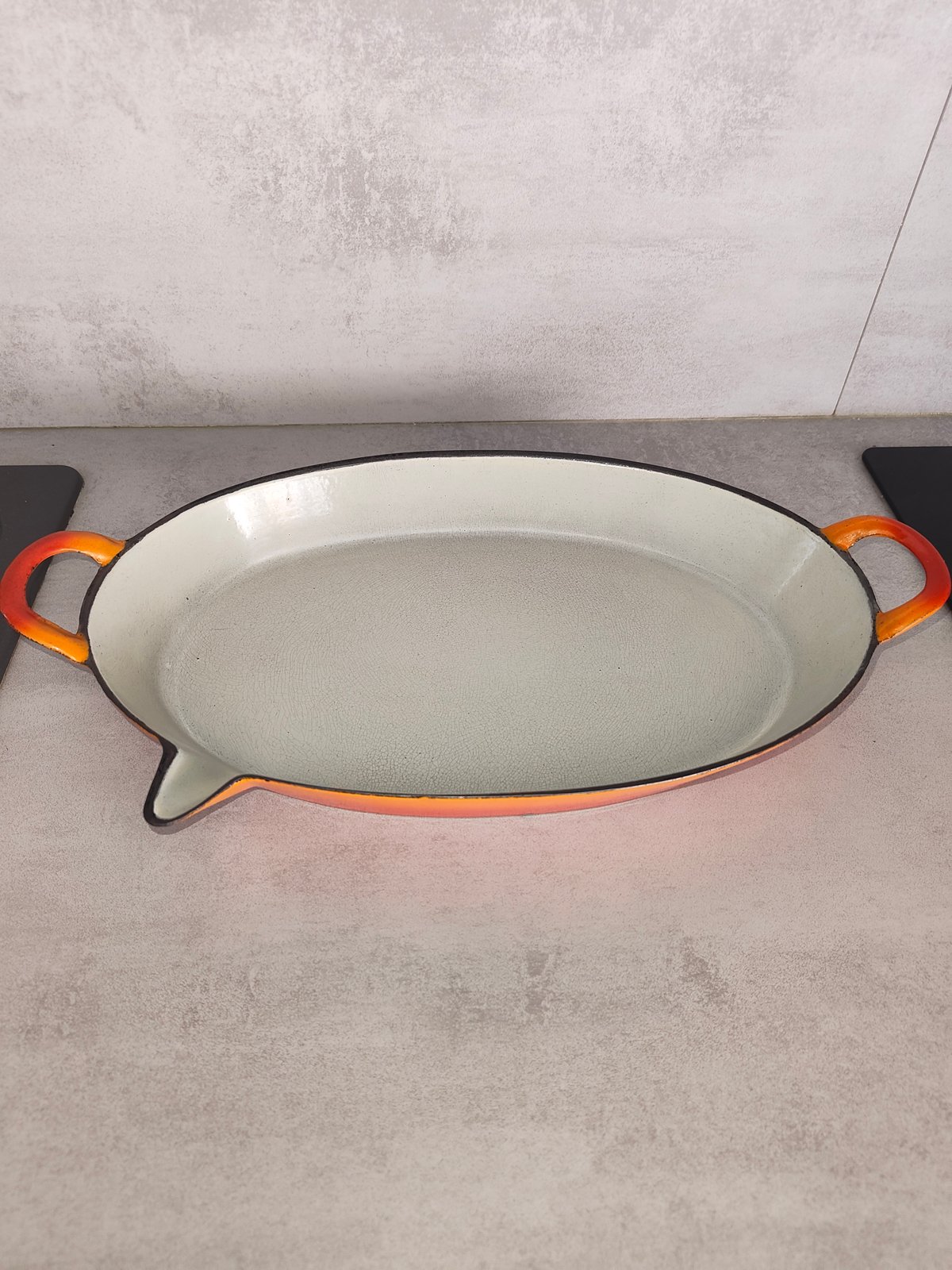 Vintage Le Creuset Oval Cast Iron Dish – Orange – Made in France – Rare Piece — photo 6