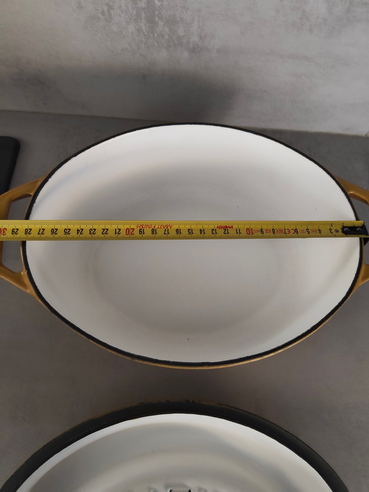Vintage Nomar Cast Iron Cocotte – Rare French Enamel Oval Dutch Oven – Staub Group – 1970s Floral Design — photo 6