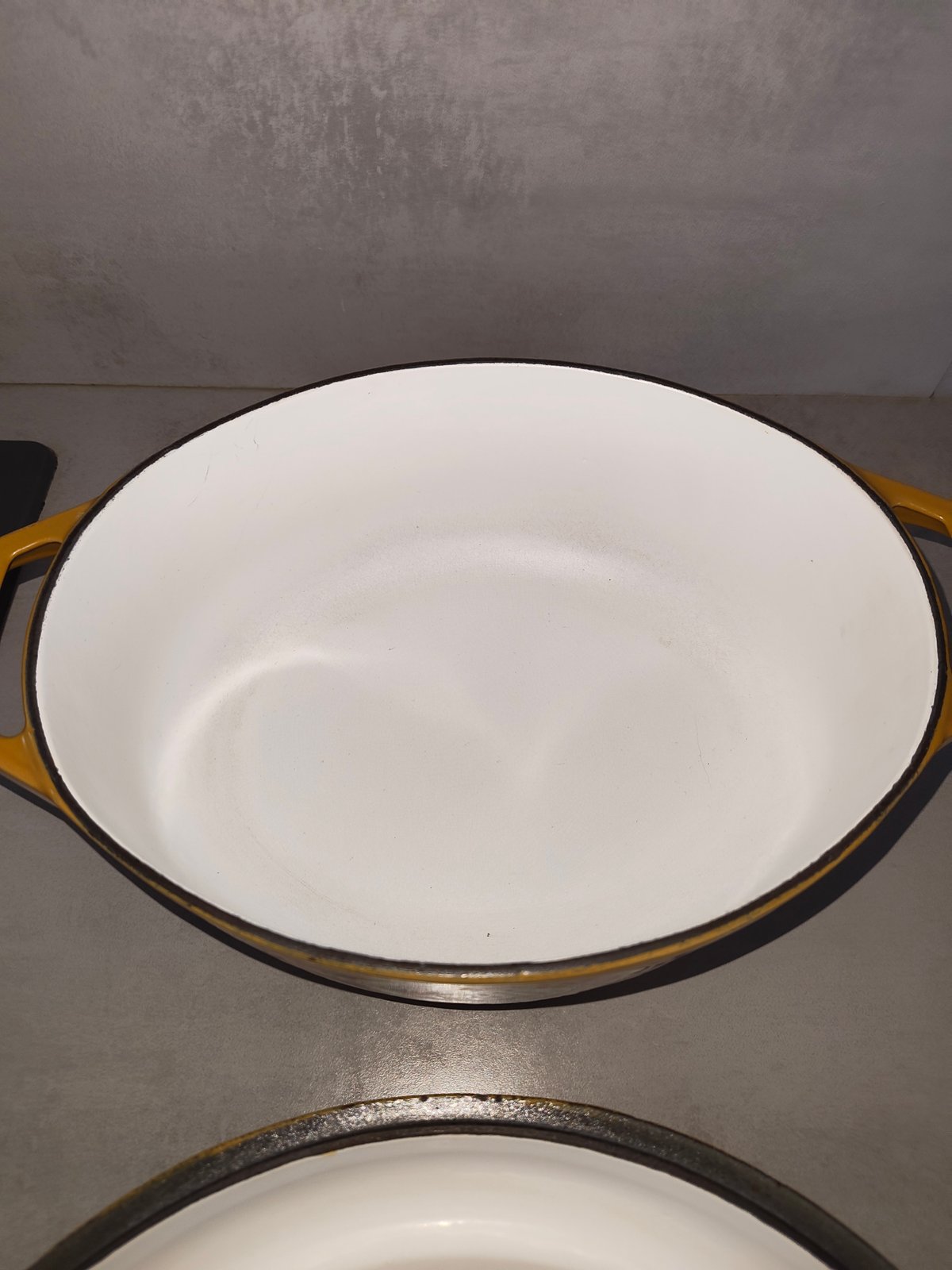 Vintage Nomar Cast Iron Cocotte – Rare French Enamel Oval Dutch Oven – Staub Group – 1970s Floral Design — photo 8