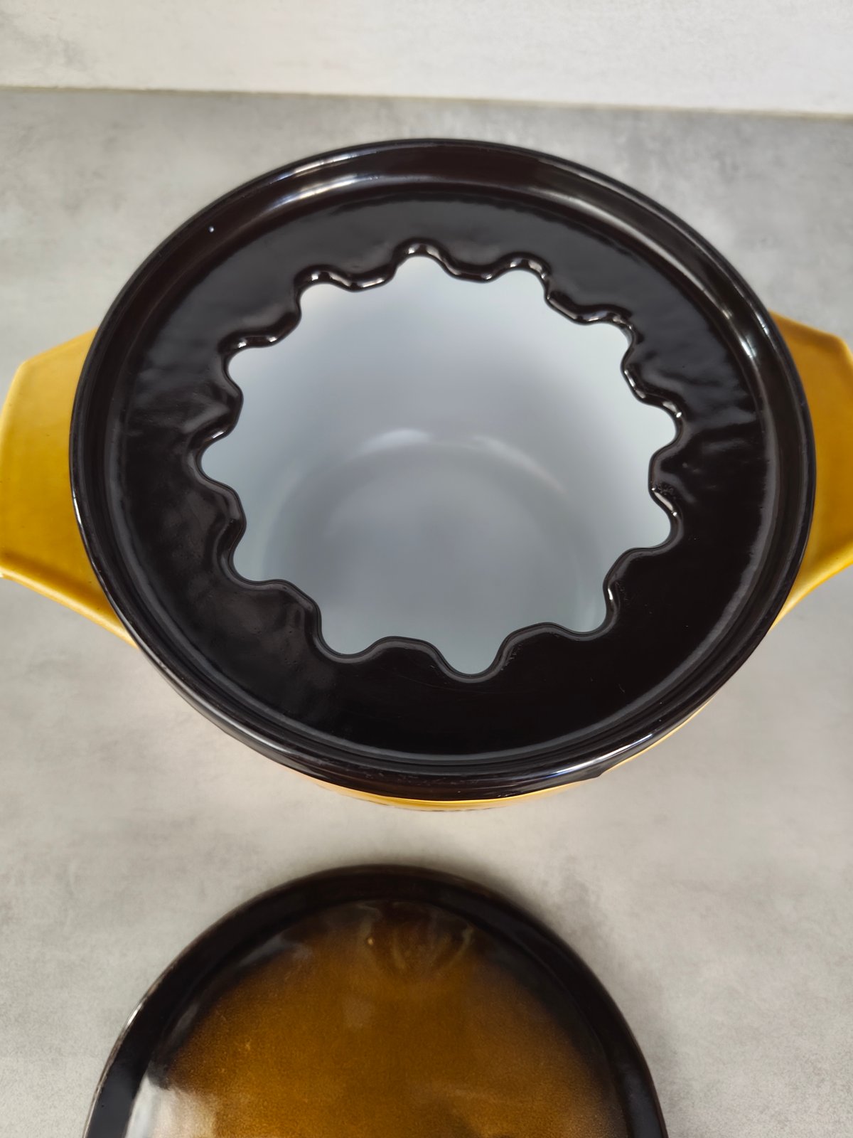 Vintage Nomar Cast Iron Poêlon – Rare Floral Folk Pattern Staub Group – 1970s — photo 5