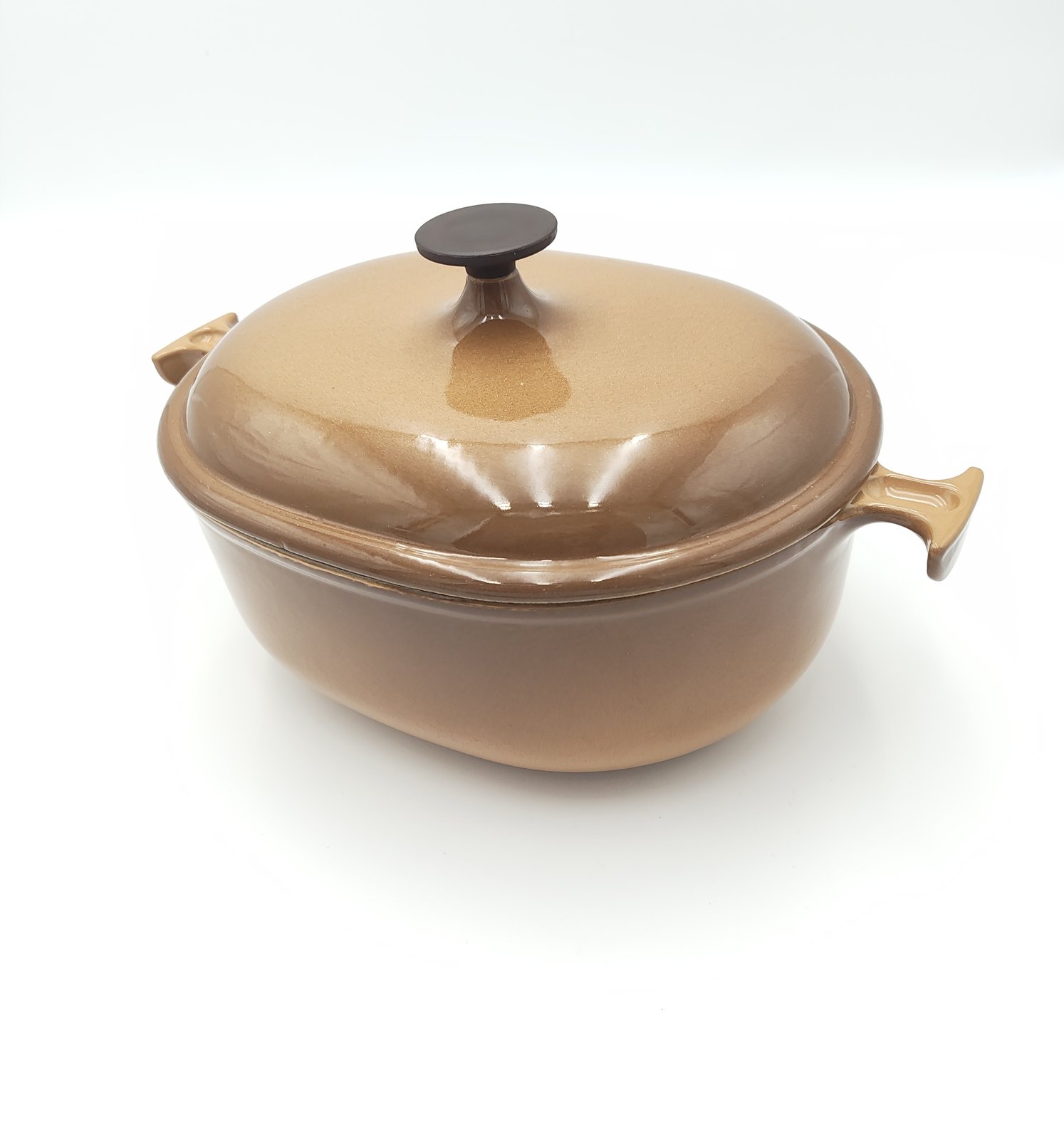 Enzo Mari "Mama" Oval Cocotte, Le Creuset, Enamelled Cast Iron, France — 4