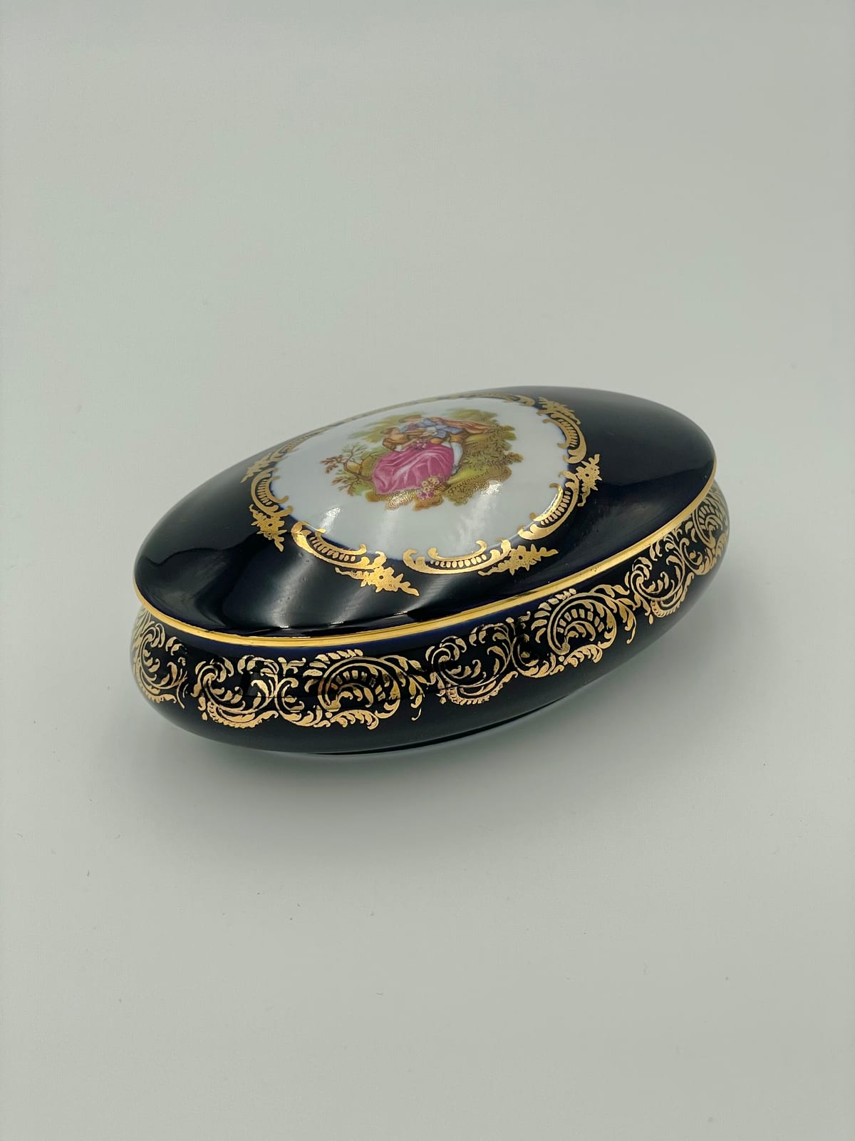 Limoges Castel Cobalt Blue and Gilt Porcelain Oval Box, with Original Box, France — 3