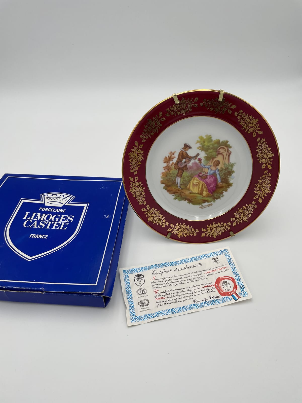 Limoges Castel Red and Gilt Porcelain Plate, Galant Scene, with Original Box and Certificate, France — 5
