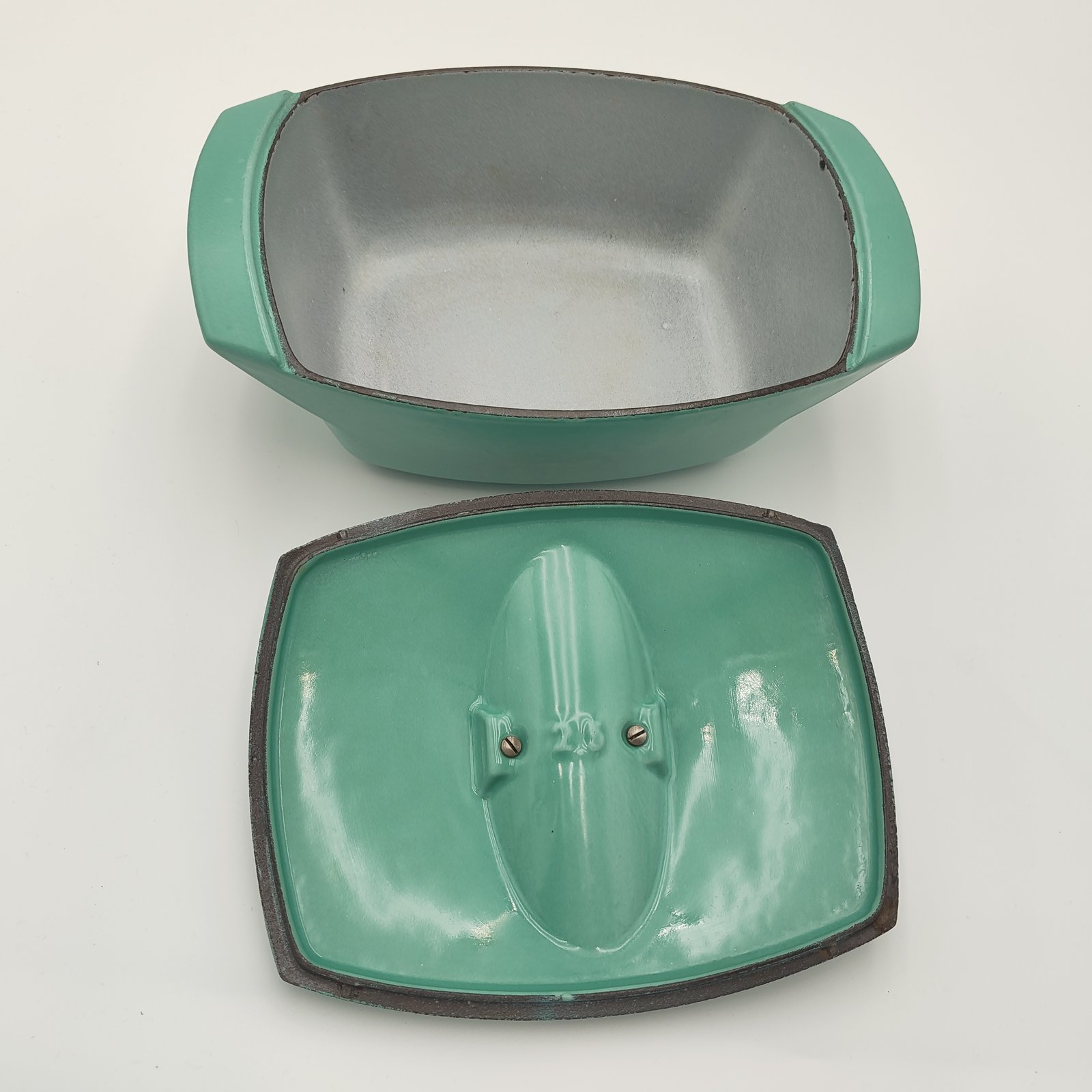 Raymond Loewy La Coquelle Cocotte, Le Creuset, Enamelled Cast Iron, France — 8